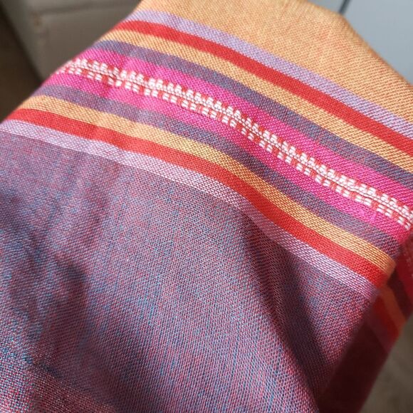 Multicolor Silk Vietnamese Hand Woven Artisan Cloth - Picture 5 of 7